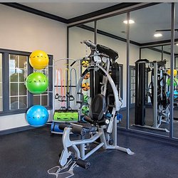 gym at  Bradley Pointe located in Savannah, GA